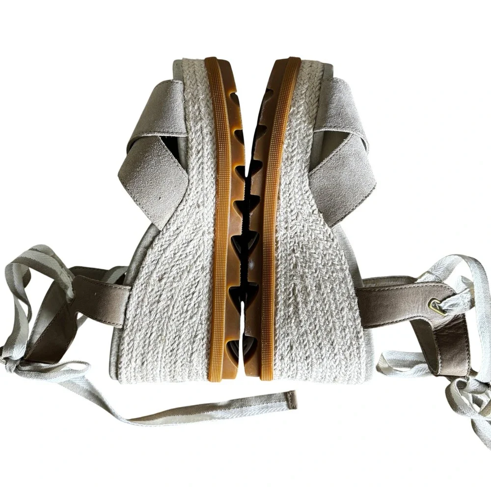 Sorel Size 8.5 Wedge Espadrille Sandals‎ Tan Suede Lace Up Platform Boho Sole